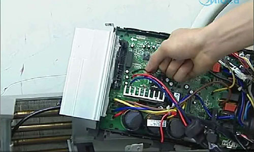 美的空调电话是多少