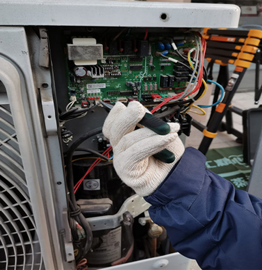  维修空调不制热